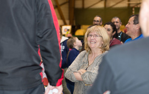 Betty répond : "tout se passe bien!"