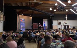 Les affichages mettent nos sponsors à l'honneur : Dwarf, Auchan, la ville de Pérols, ...